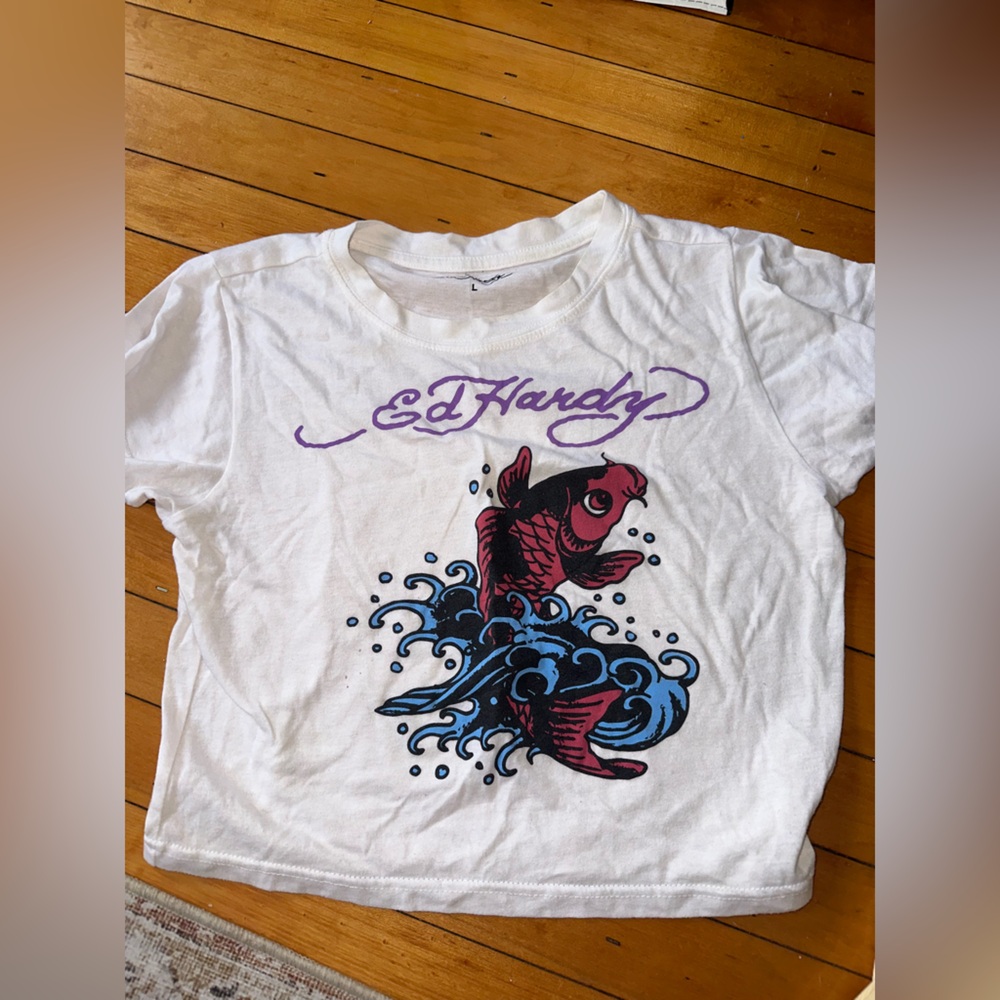Ed hardy oversized crop top
